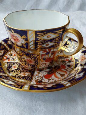 Set of 6 antique Royal Crown Derby Imari demitasse and saucer duos stunning